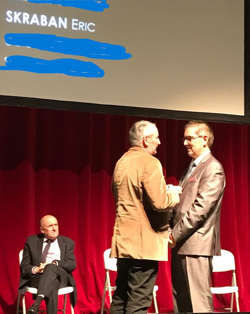 Remise de la médaille de bronze de la jeunesse, des sports et des associations.