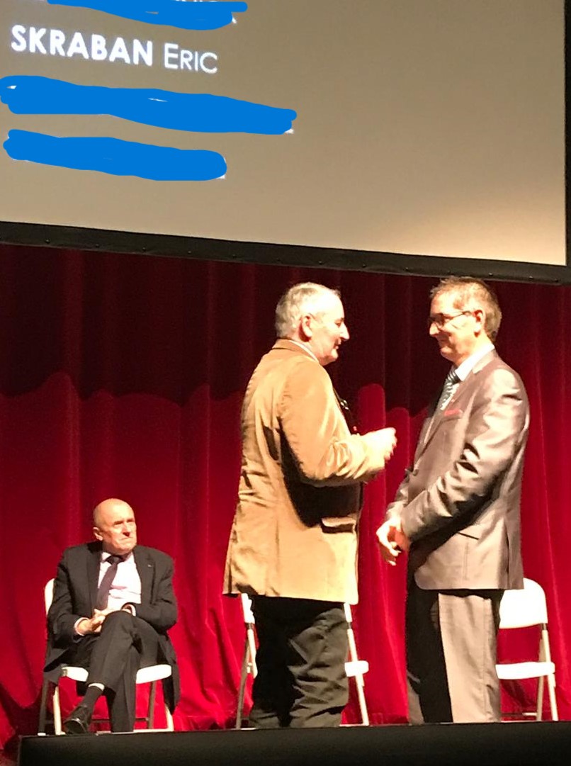 Remise de la médaille de bronze de la jeunesse, des sports et des associations.